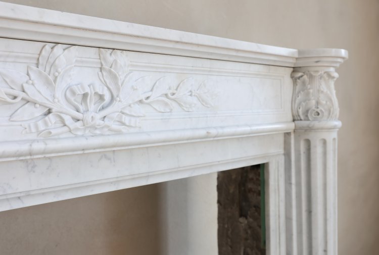 Louis XVI mantel