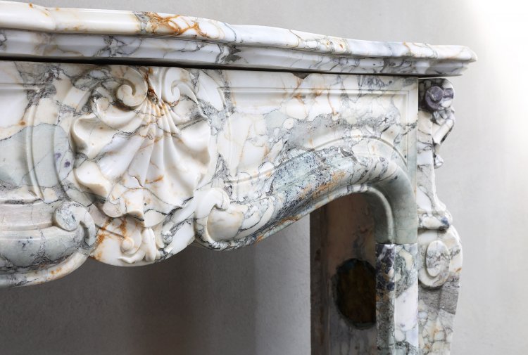 Louis XV mantel