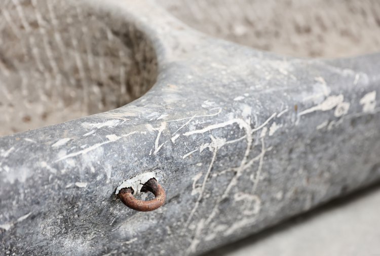 oude belgisch hardstenen trog