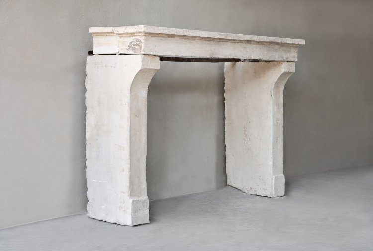 Campagnarde stijl open haard