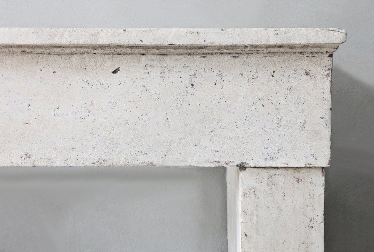 oude franse kalkstenen mantel