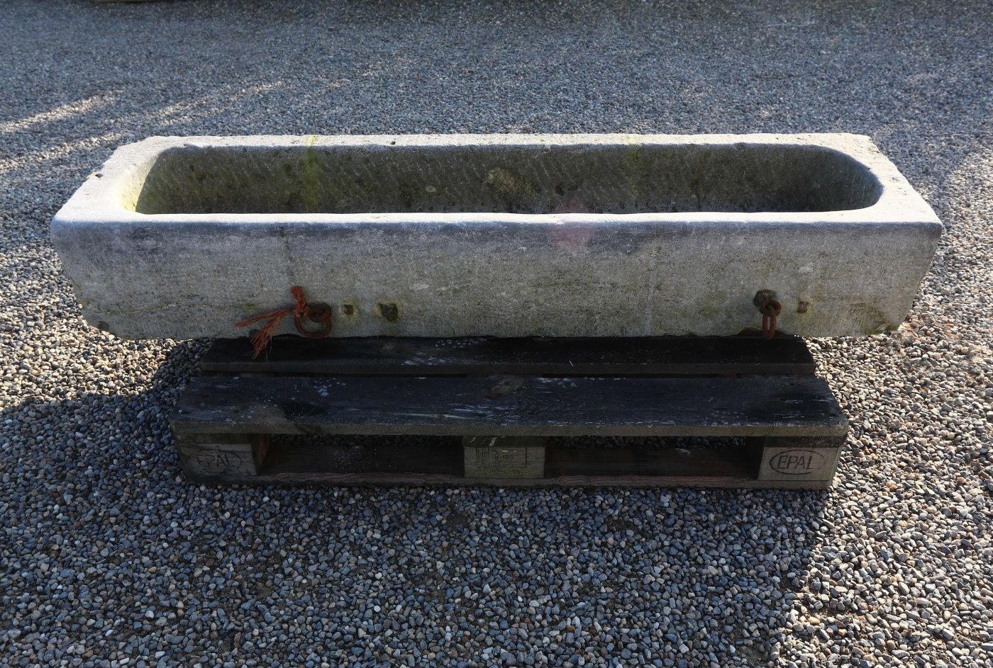 Oude trog De Opkamer Antieke vloeren en schouwen
