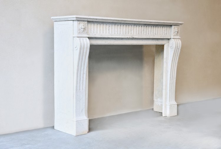 Louis XVI stijl chimney