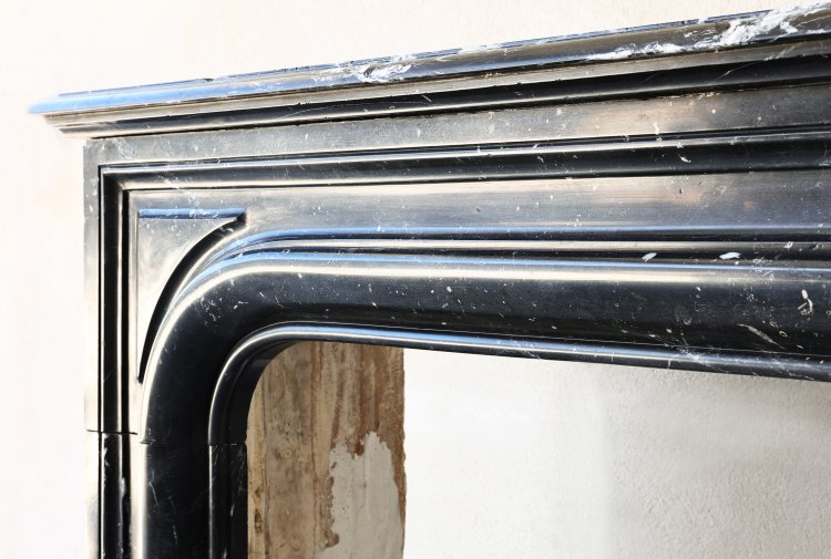 Nero Marquina marmeren mantel