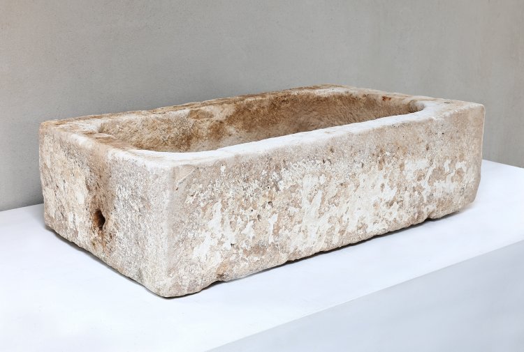 oude Italiaanse kalkstein wasbak