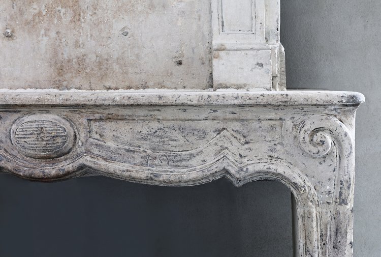 Louis XV stijl mantel