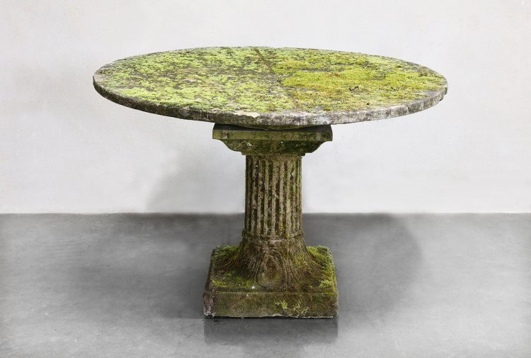 antieke franse kalkstenen tafel
